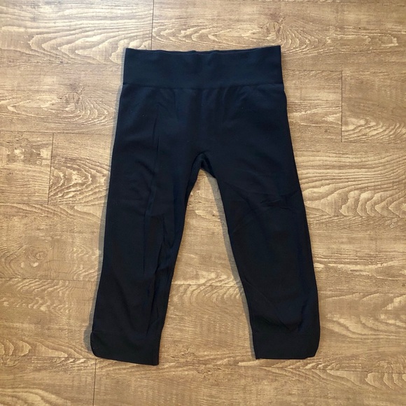 C9 by Champion Pants - ⚡️3 for $15⚡️C9 seamless cropped leggings